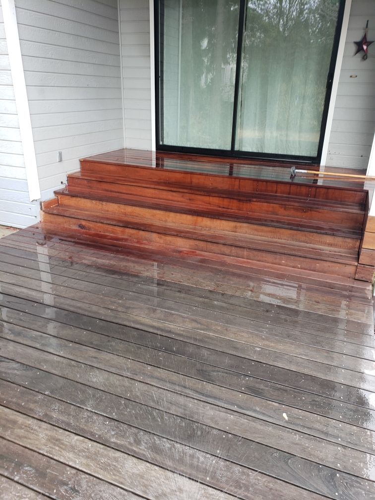 Ipe deck steps before and after refinishing